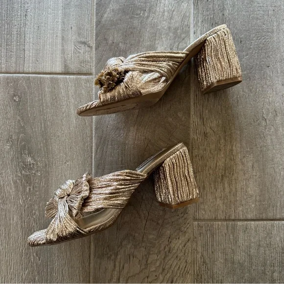 Steve Madden Deacon Knot Block Heel Slide Sandals in Metallic Gold - Picture 5 of 9